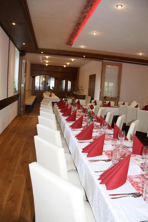 Gasthof Zur Kirche Hotel Kottes Luaran gambar